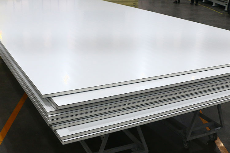 Sandwich Composite Panels